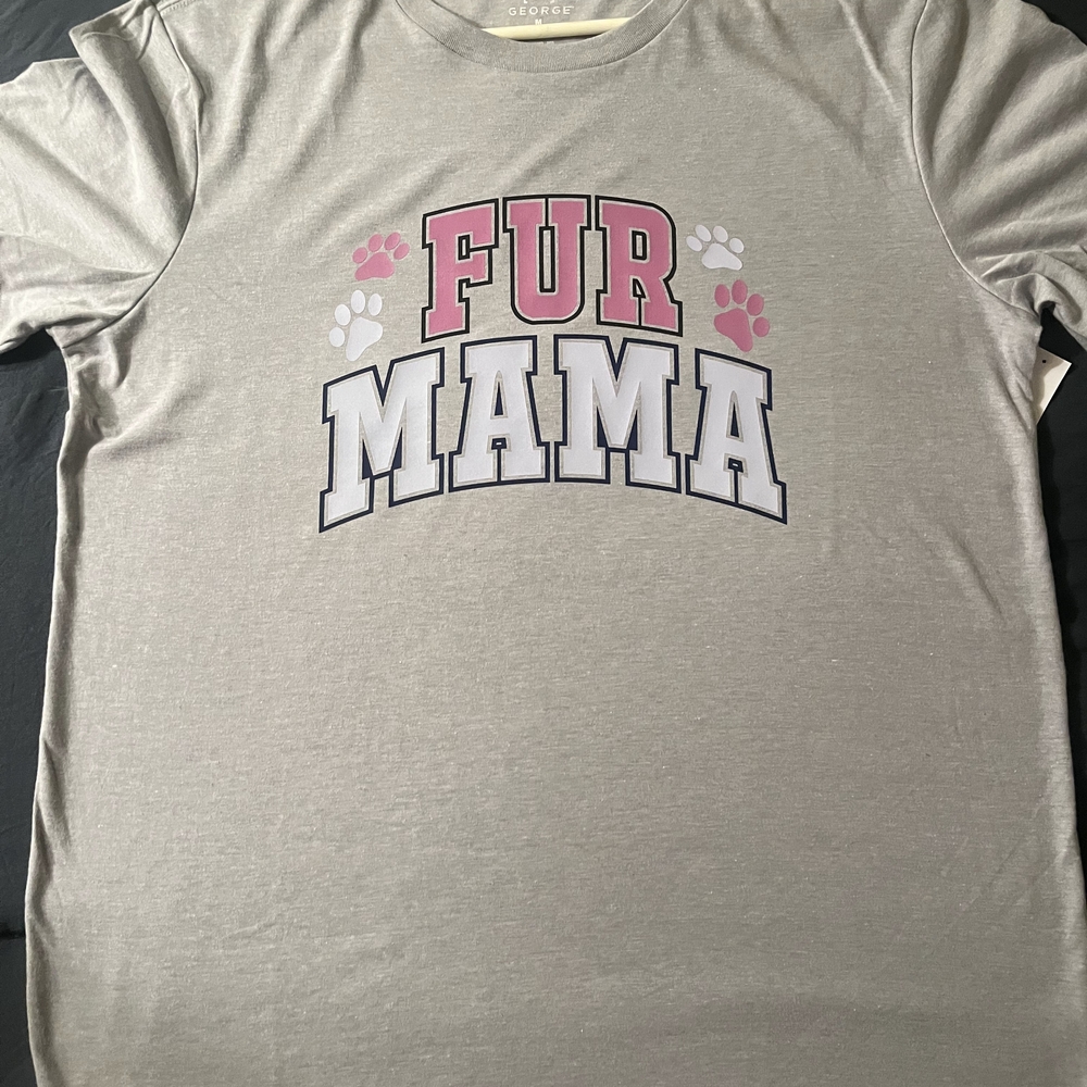 "Fur Mama" Short Sleeve Tee - Light Gray with Pink Accents